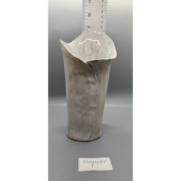 Signed Art Red Clay Vase White Leaf Embossed Matte with White Glazed Interior - Picture 4 of 10